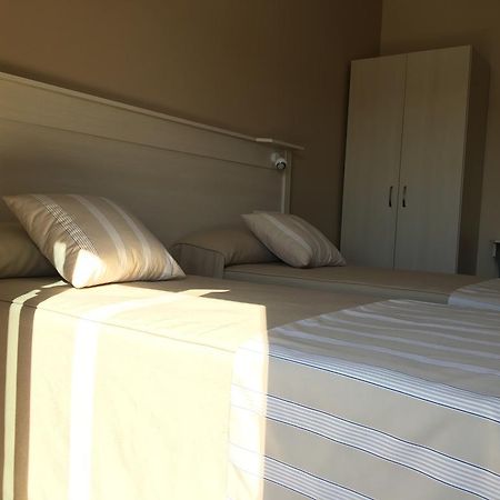 Hostal Los Encinares Вильянуэва-де-Кордова Экстерьер фото