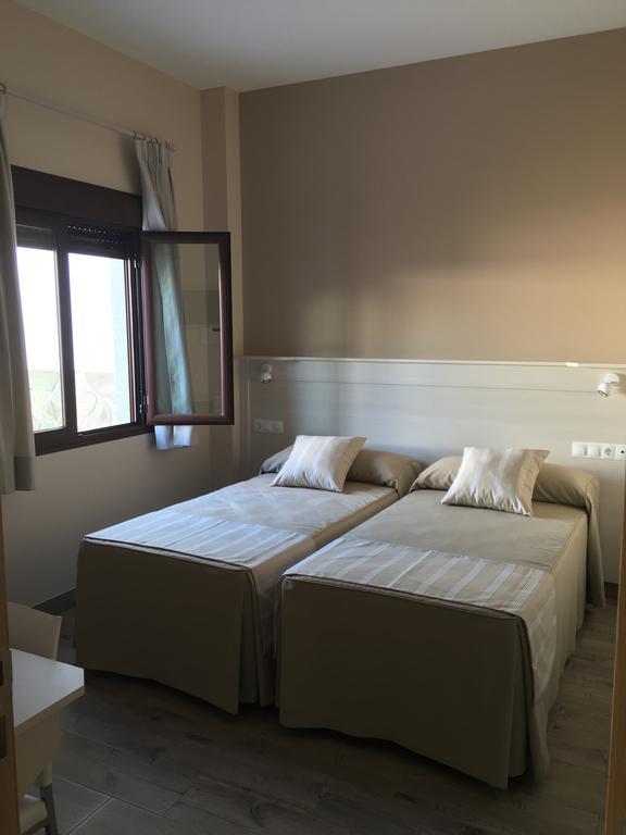 Hostal Los Encinares Вильянуэва-де-Кордова Экстерьер фото
