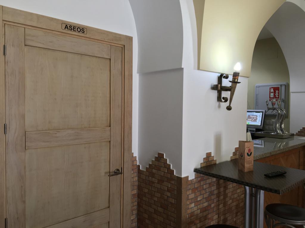 Hostal Los Encinares Вильянуэва-де-Кордова Экстерьер фото