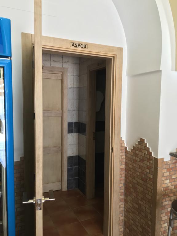 Hostal Los Encinares Вильянуэва-де-Кордова Экстерьер фото