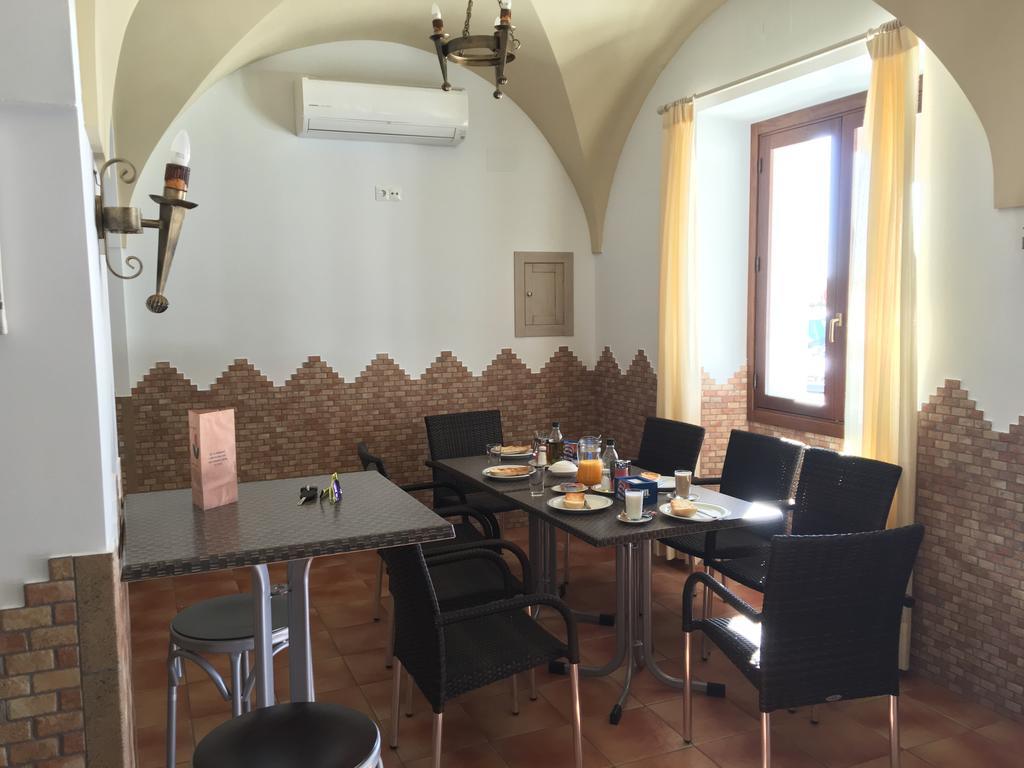Hostal Los Encinares Вильянуэва-де-Кордова Экстерьер фото