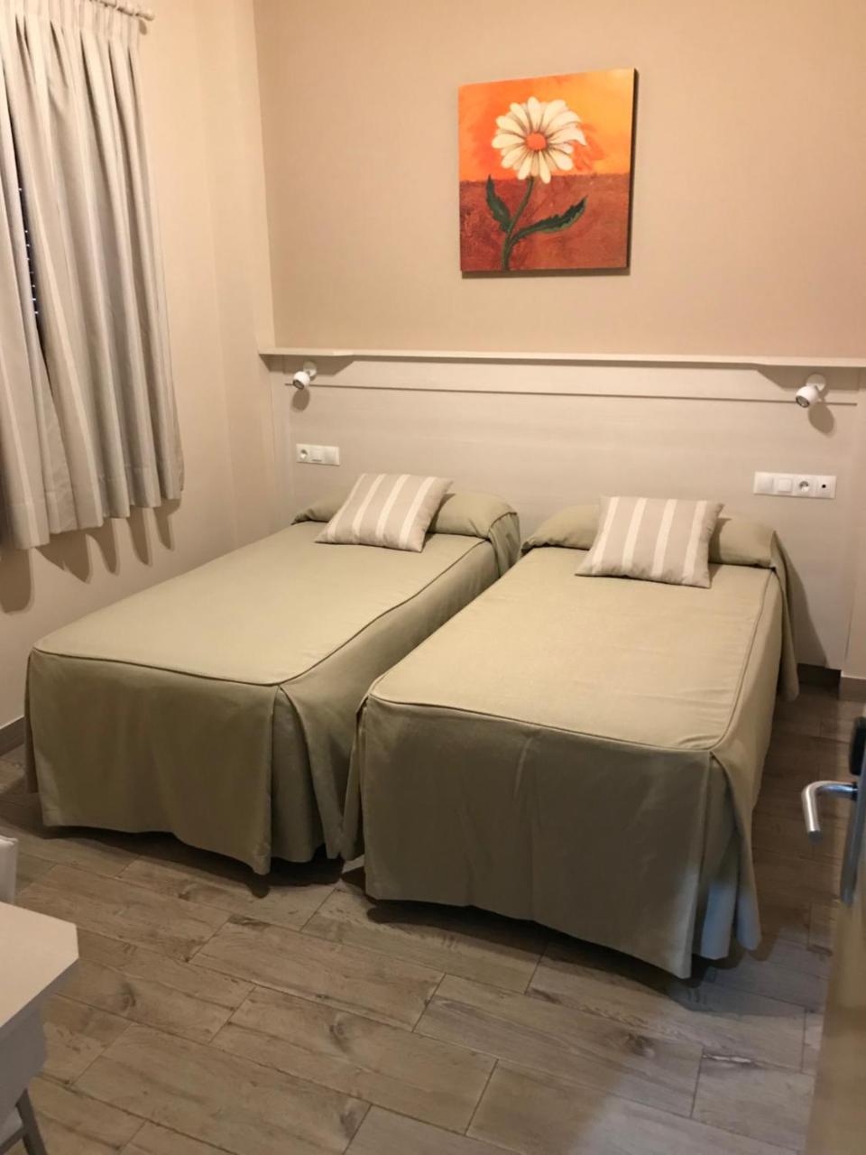 Hostal Los Encinares Вильянуэва-де-Кордова Экстерьер фото